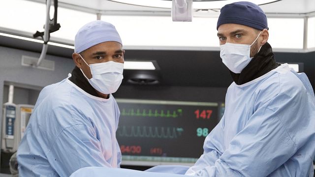 image de la news Grey's Anatomy sur TF1 : cet ancien personnage revient ce soir dans la saison 21 ! Mais va-t-il rester pour de bon ?