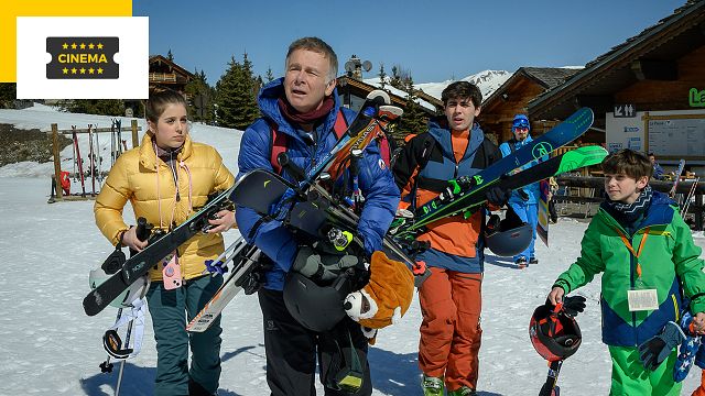 image de la news 10 jours encore sans maman : ce détail très drôle que vous n'avez peut-être pas remarqué !