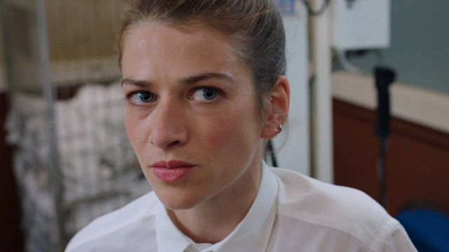 image de la news "C’est extrêmement jouissif" : Nina Hazotte Maggipinto (Romane) revient sur son rôle de corbeau dans Nouveau Jour