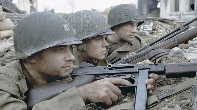 image de la news Steven Spielberg : pourquoi l'armée américaine a dû ouvrir une ligne d'écoute à la sortie du Soldat Ryan
