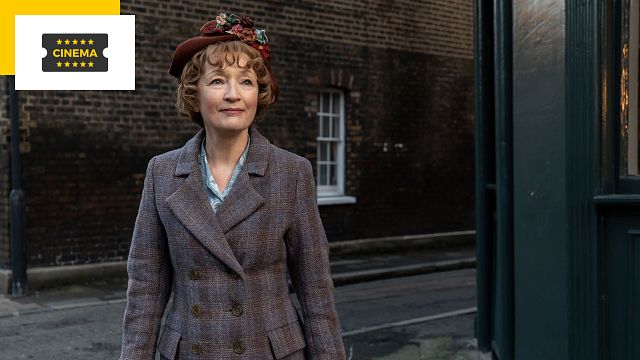 image de la news Une robe pour Mrs. Harris : avant The Crown, Lesley Manville en femme de ménage rêveuse
