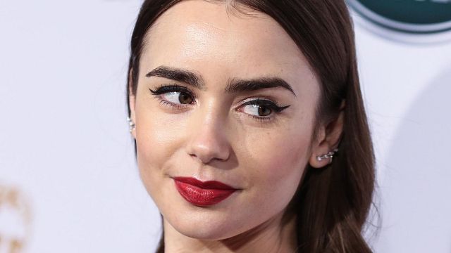 image de la news La star d'Emily in Paris a un père qui est célèbre dans le monde entier ! Savez-vous de qui il s'agit ?