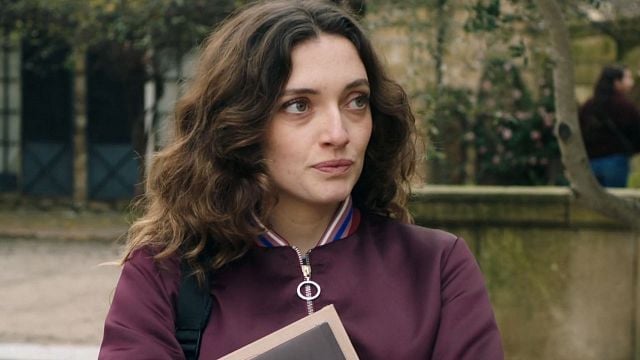 image de la news Ici tout commence : les révélations de Lou Ladegaillerie sur l'état de santé très préoccupant de Vic