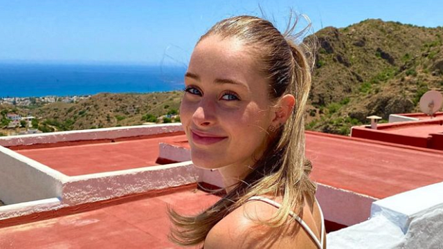 image de la news Miss France 2024 : qui est Miss Auvergne 2023, Oriane Mallet ? Photos, passions, études… toutes les infos !