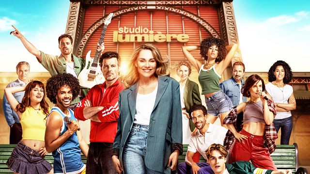 image de la news Tout pour la lumière : la série musicale dévoile son clip entraînant