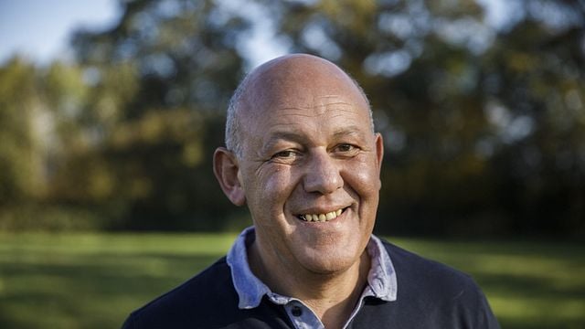 image de la news L’amour est dans le pré 2024 (portrait) : qui est Renaud, l’ami de Gillou ?