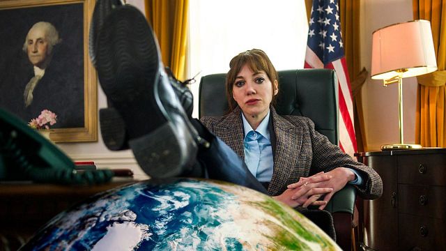 image de la news Il ne vous faudra que 2h30 pour rattraper cette mini-série créée par le papa de Black Mirror sur Netflix !