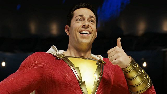 image de la news Shazam sur TF1 : faites pause à 9 minutes et 6 secondes et regardez bien cette étagère
