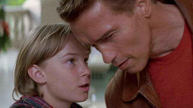 image de la news Il vivait des aventures incroyables avec Arnold Schwarzenegger dans Last Action Hero... Qu’est devenu l'acteur Austin O’Brien ?