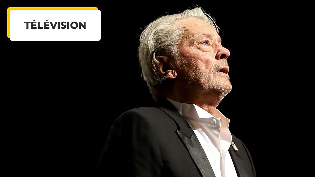 image de la news Mort d'Alain Delon : les chaînes bousculent leurs programmes pour rendre hommage à cette légende du cinéma français
