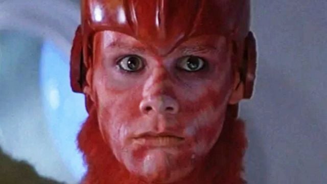 image de la news Il y a 38 ans, Jim Carrey était un extra-terrestre à fourrure rouge dans une comédie de science-fiction que personne n'a vue !