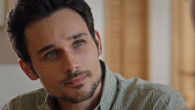 image de la news Ici tout commence : Louis (Fabian Wolfrom) quitte-t-il l'Institut pour toujours ?