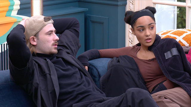 image de la news Cupidon s'invite à la Star Academy : Candice et Pierre en couple ? Les élèves en sont certains