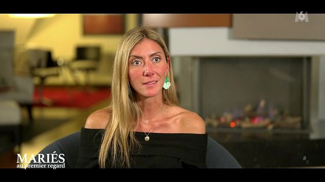 image de la news Exclu. Mariés au premier regard : cette scène "scénarisée" qui n'aurait pas dû passer à la télé, Laury balance