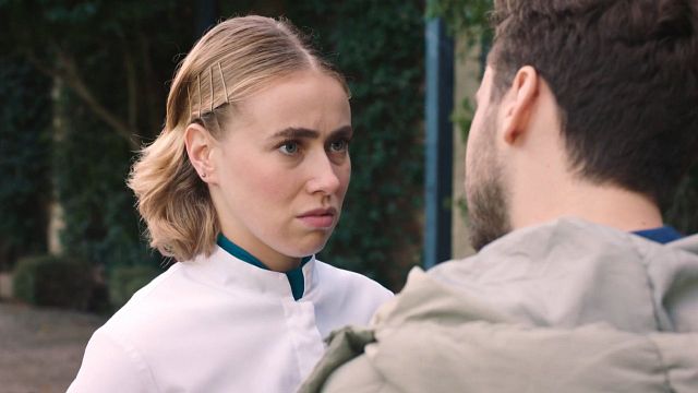 image de la news Ici tout commence sur TF1 : Zoé est-elle tombée sous le charme de Jim ? Lionel intervient auprès de sa sœur