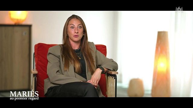 image de la news Mariés au premier regard : “Où est-ce que j'ai signé ?" reprise du foot pour Estelle et on connaît son club