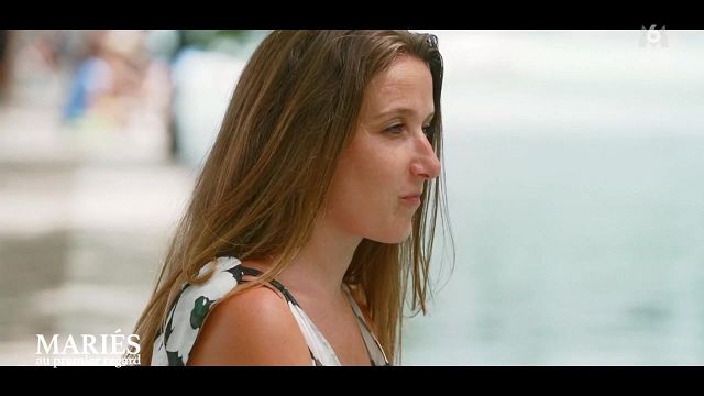 image de la news Laurie (Mariés au premier regard) balance sur Jean-Nicolas à ses copines
