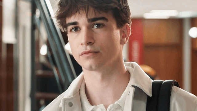 image de la news Demain nous appartient : avec qui David Mousset (Marceau) aimerait-il donner la réplique dans les prochains épisodes de la série ? Sa réponse va vous surprendre !