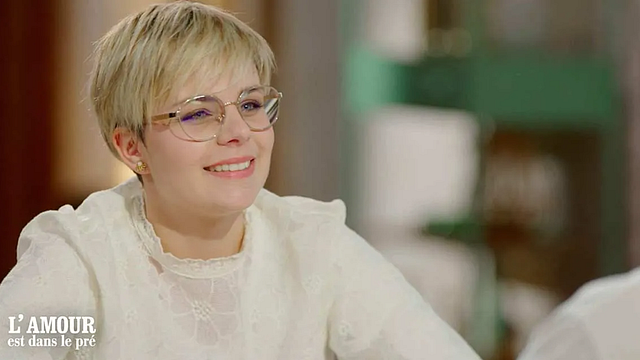 image de la news L’amour est dans le pré : Perrine annonce une “vente aux enchères” ! Rendez-vous aujourd’hui