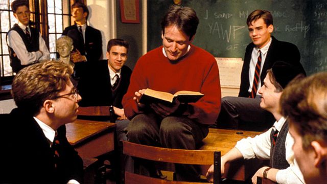 image de la news Noté 4,3 sur 5 par les spectateurs AlloCiné, ce film culte avec Robin Williams est adapté au théâtre et c’est un triomphe