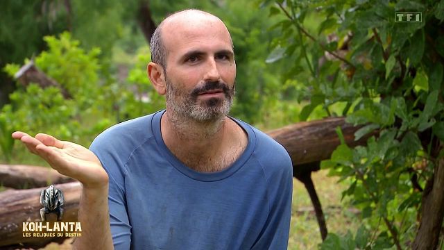 image de la news Exclu. Koh-Lanta : on sait pourquoi Jonathan n'a pas voulu céder son collier d'immunité