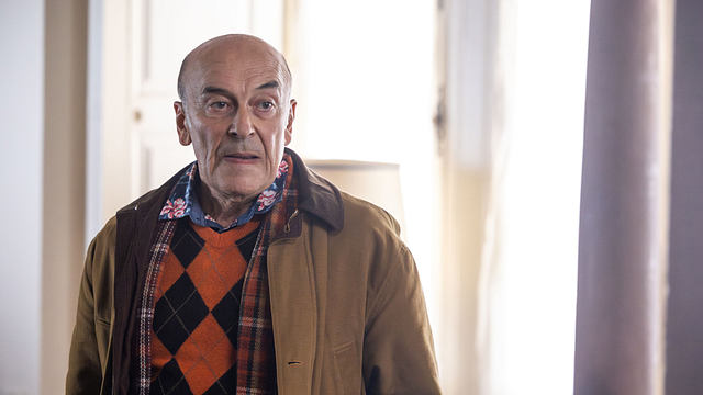 image de la news Monsieur Parizot : avez-vous repéré toutes ces stars de feuilletons qui ont participé à l'épisode ?