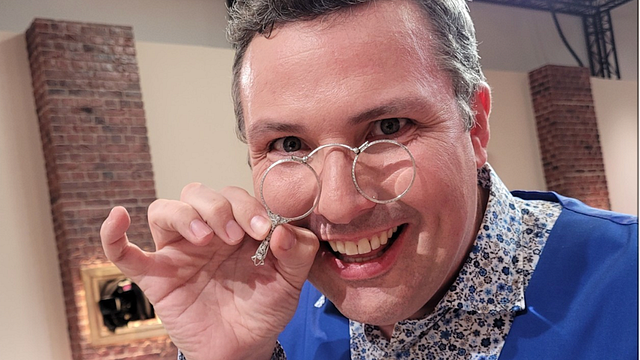 image de la news Affaire conclue : qui est Sébastien Delcampe, l'acheteur arrivé en février 2023 dans l'émission ?