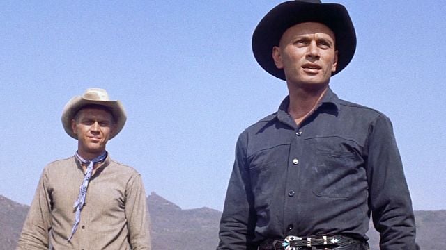 image de la news "Tu sais ce que j'en fais de tes ordres ?" Il y a 64 ans, ces 2 grands acteurs ne se supportaient pas sur le tournage des Sept Mercenaires