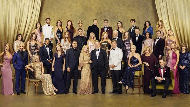 image de la news Les Feux de l'amour sur TF1 : divorcé dans les années 1990, ce couple phare se remarie en grandes pompes !