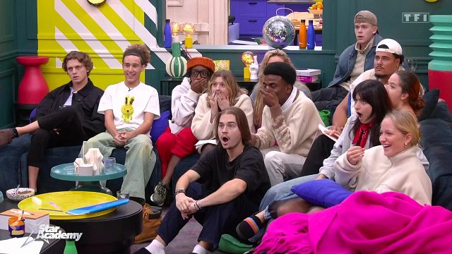 image de la news Surprise, les évaluations (Star Academy) sont avancées à aujourd’hui et voici le programme périlleux sous les yeux de Clara Luciani !