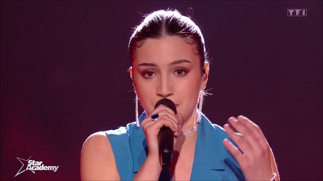 image de la news Lénie de la Star Academy bientôt dans Danse avec les stars ? Cette photo énigmatique fait réagir