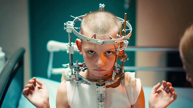 image de la news L'une des meilleures scènes d'ouverture de ces dernières années, c'est dans ce film primé à Cannes signé Julia Ducourneau !