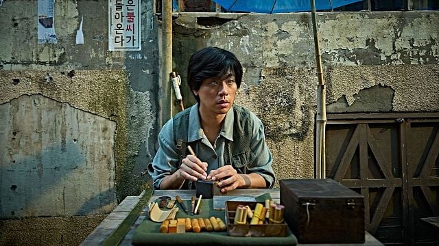 image de la news 2 mois seulement après Colony, le réalisateur du Dernier train pour Busan est déjà de retour au cinéma, avec un thriller garanti sans zombie