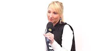 image de la news "Tout ce qui brille" : Audrey Lamy au micro