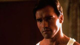 image de la news Arnold Schwarzenegger met sa carrière entre parenthèses !