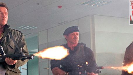 "The Expendables 2" : première photo avec Schwarzy, Stallone et Willis réunis ! [PHOTO]