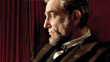 image de la news Première photo officielle de Daniel Day-Lewis en "Lincoln" [PHOTO]