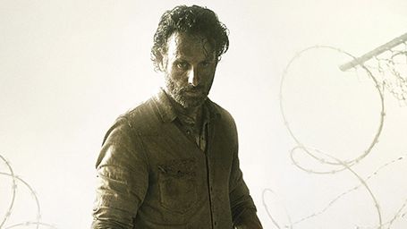 image de la news La nouvelle affiche de la saison 4 de "The Walking Dead" promet l'enfer...