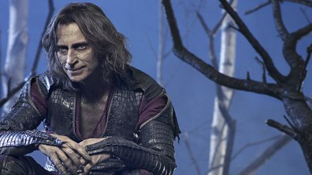 image de la news "Once Upon a Time" - Saison 3 : Robert Carlyle à Neverland ! [EXTRAIT]