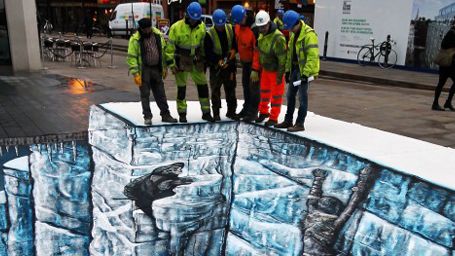 image de la news Game of Thrones : le Mur reconstitué en street art à Londres