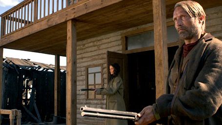 image de la news Cannes 2014 : 2 extraits du western The Salvation avec Mads Mikkelsen.