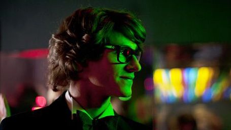 image de la news Cannes 2014 : un 1er extrait intrigant du Saint-Laurent de Bonello !