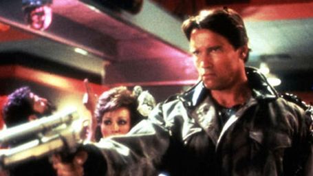 image de la news Terminator Genisys : James Cameron a aidé au retour de Schwarzenegger
