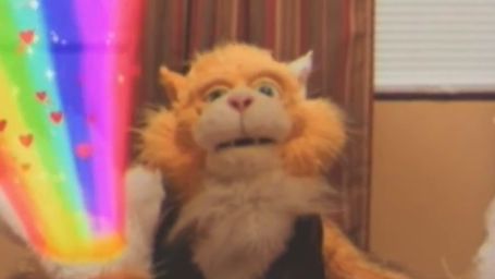 image de la news Too Many Cooks : un générique culte, un chat lanceur d'arc-en-ciel... et du grand n'importe quoi