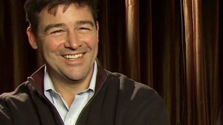 image de la news Kyle Chandler : "Glenn Close m'a dit que je pouvais l'appeler dès que j'avais une question !"