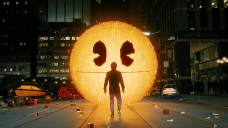 image de la news Pixels : Peter Dinklage affronte Pac Man dans la bande-annonce