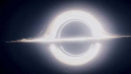 image de la news Comment interpréter la fin d'Interstellar ? Voici quelques théories...