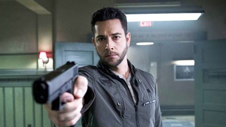 image de la news Heroes Reborn : les nouveaux posters s'animent