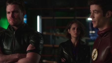 image de la news Flash et Arrow rencontrent Hawkman dans l'extrait du cross-over événement