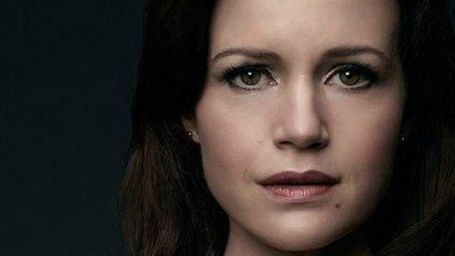 image de la news Wayward Pines : Carla Gugino sera de retour dans la saison 2 !